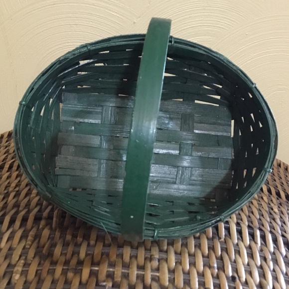 Merry Christmas Basket - Picture 7 of 9